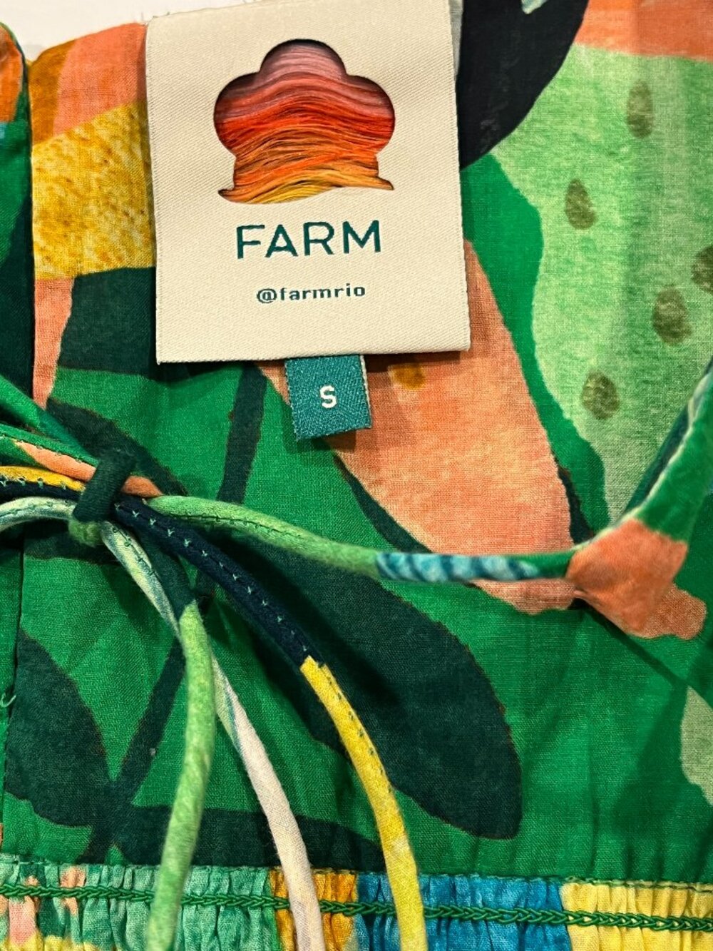 FARM Rio Vintage Toucans Smocked Peplum Top, Green, S - Picture 3 of 12